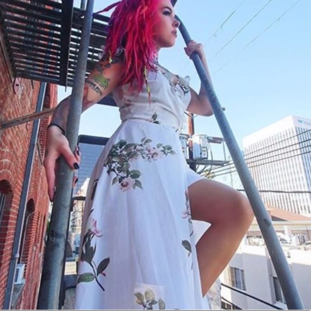 Boho Floral Chiffon Cold Shoulder Front Slit Dress - Picture 4 of 8